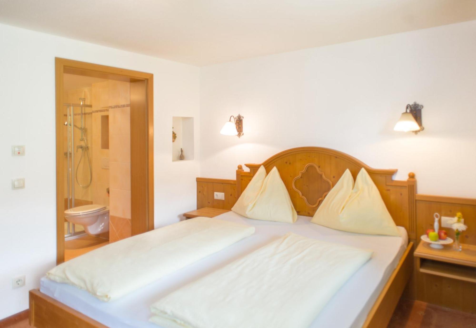 Landhotel Hubengut Bed And Breakfast Radstadt Chambre photo