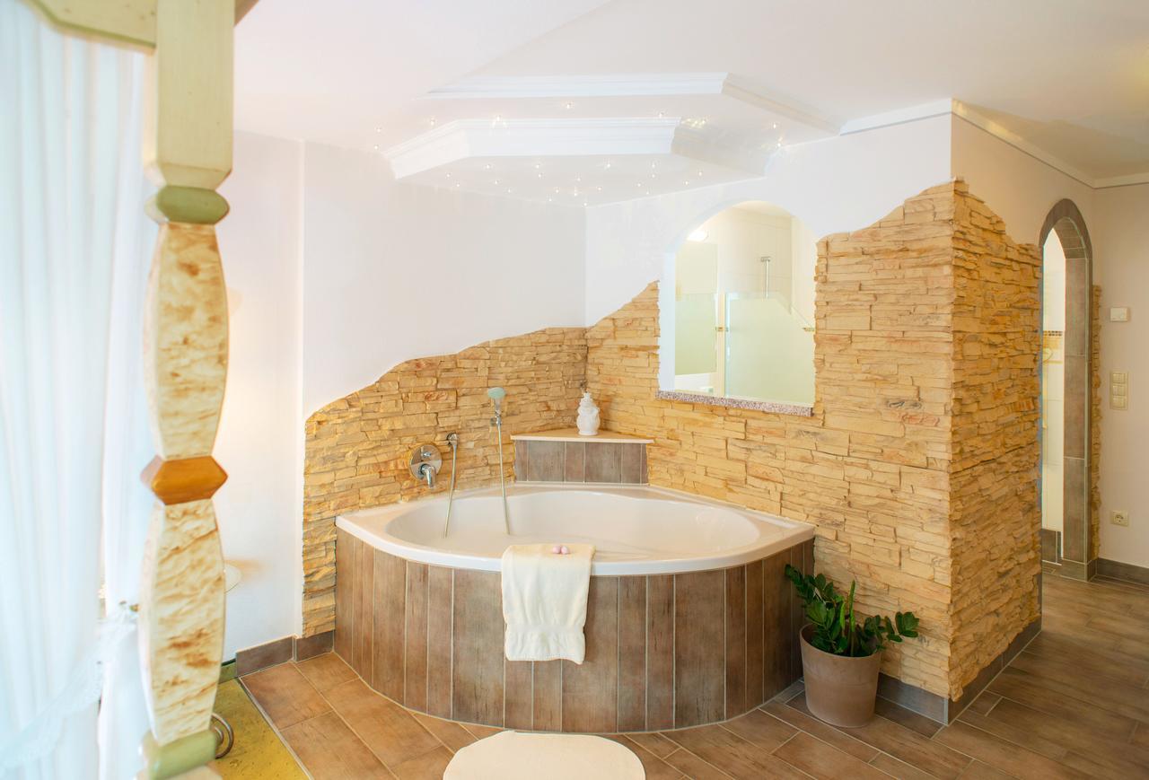 Landhotel Hubengut Bed And Breakfast Radstadt Extérieur photo